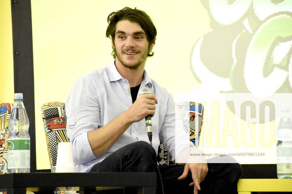 RJ Mitte auf der German Comic Con München im MOC. München, 27.05.2017 Foto:xP.xSchönbergerx xFuturexImage