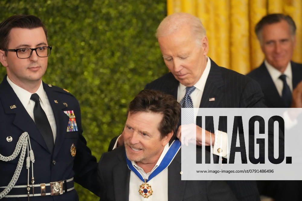 President Joe Biden presents the Medal of Freedom to Michael J. Fox, former actor and Parkinsonâ€⠢s disease activist. The Presidential Medal of Freedom is the Nationâ€⠢s highest civilian honor and was awarded to 19 people on January 4, 2025. Washington USA - ZUMAl312 20250104_znp_l312_042