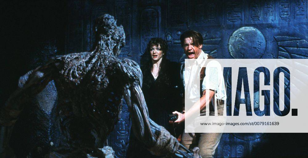 Film Still from The Mummy Rachel Weisz, Brendon Fraser © 1999 Universal 30973747