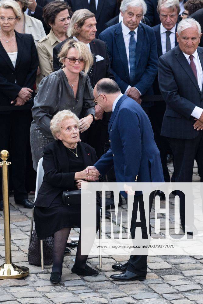 Paris, France le 5 juillet 2017 - Ceremonie d hommage national a Simone Veil aux Invalides. En presence de Claude et Bernadette Chirac et Bernard Cazeneuve.