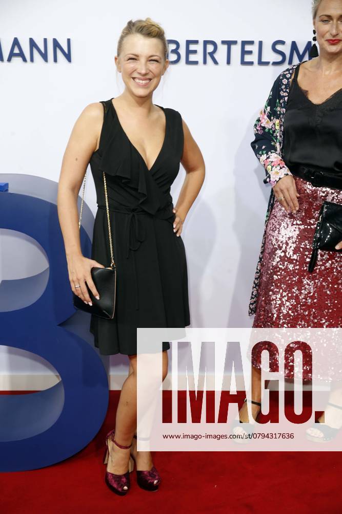 Iris Mareike Steen bei der Bertelsmann Party 2018 in Berlin, Roter Teppich, Berlin Deutschland, Germany