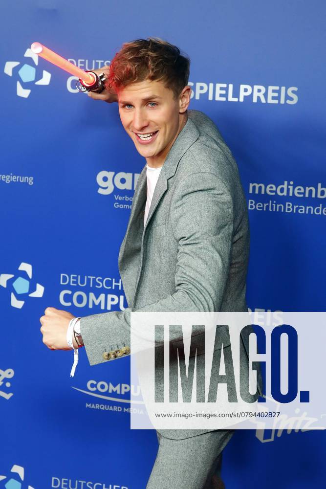 Lukas Sauer, beim Deutscher Computerspielpreis 2019 in Berlin, Roter Teppich, Berlin Deutschland, Germany