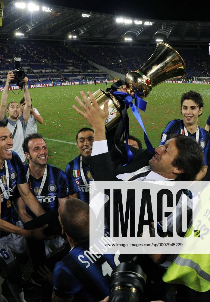 Finale der Coppa Italia 2011 in Rom - Sieger Inter Mailand jubelt - - Leonardo