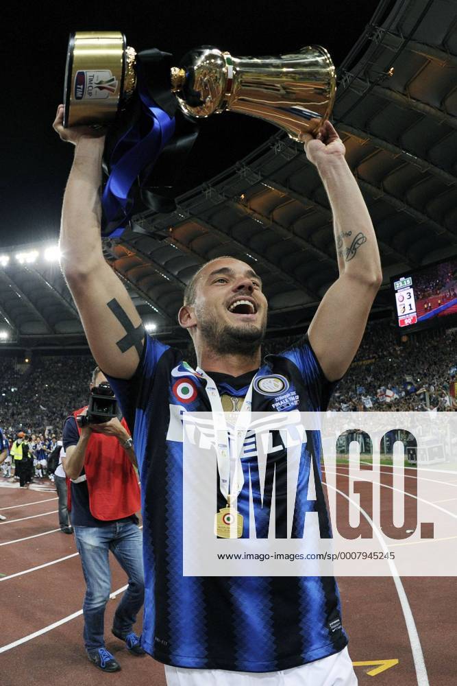 Finale der Coppa Italia 2011 in Rom - Sieger Inter Mailand jubelt - - Wesley Sneijder