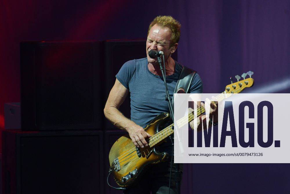 Entertainment Bilder der Woche Themen der Woche Dieses Bild zeigt den Rockmusiker Sting (Gordon Matthew Thomas Sumner) auf Burg Clam in Oberösterreich 2017 - Auftritt des Rockmusikers Sting (Gordon Matthew Thomas Sumner) auf Burg Clam in Oberösterreich