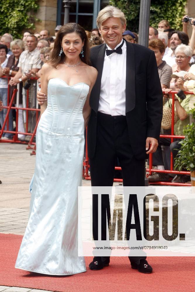 Alexandra von Rehlingen und Michael Prinz bei der Eroeffnung der Bayreuther Festspiele 2008, Germany