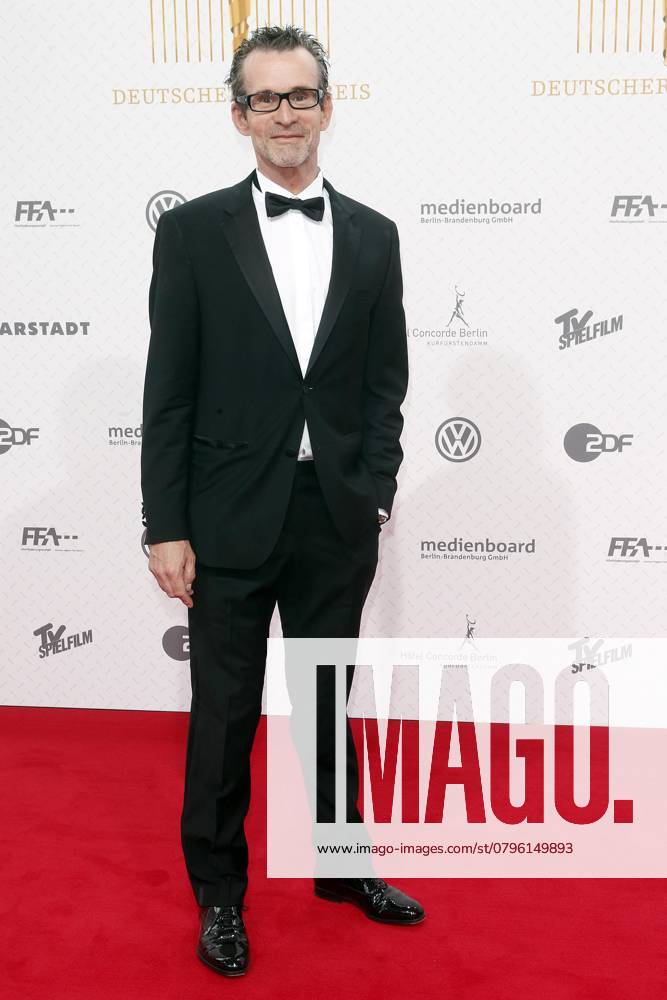 Ulrich Matthes bei der Verleihung des 63. Deutscher Filmpreis 2013 in Berlin, Roter Teppich, LOLA, Berlin Deutschland, Germany