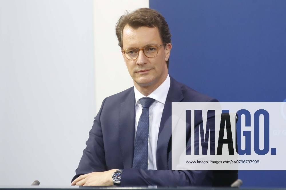 Pressekonferenz von Ministerpraesident Hendrik Wuest nach der Beratung Regierungschefs der Laender im Bundeskanzleramt in Berlin, Ministerpraesidentenkonferenz, Berlin Deutschland, Germany