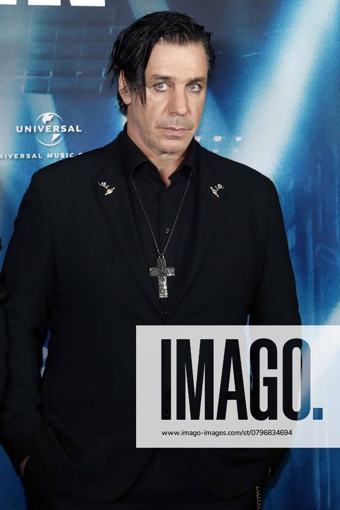 RAMMSTEIN, Band mit Saenger Till Lindemann, bei der Filmpremiere von RAMMSTEIN Paris, Video und Konzertfilm in der Volksbuehne in Berlin, Berlin Deutschland, Germany