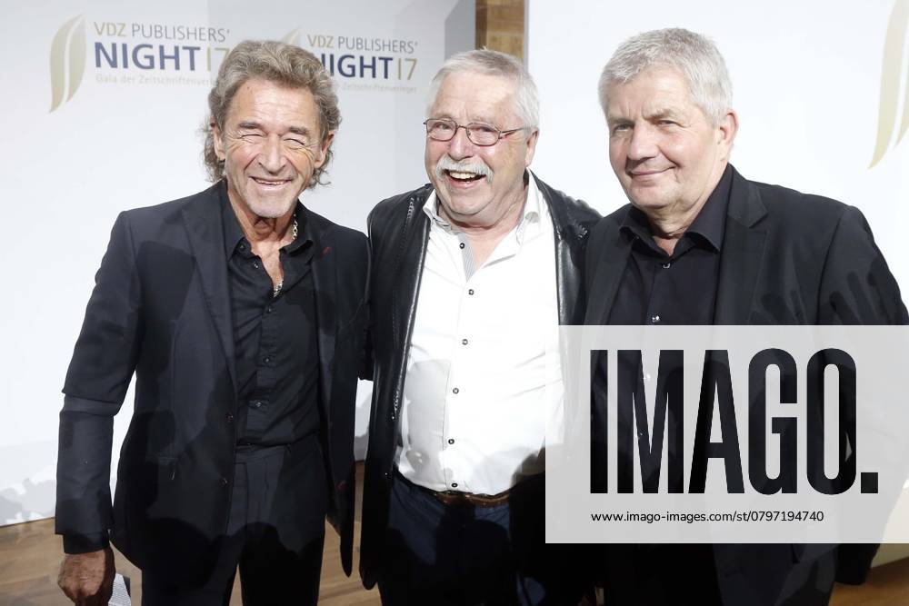 Peter Maffay, Preistraeger Wolf Biermann, Roand Jahn, bei der VDZ Publishers Night 2017 in Berlin, Roter Teppich, Berlin Deutschland, Germany
