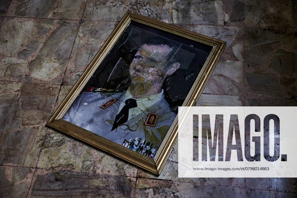 - Fall of Bashar al-Assad: in Syria, the dictator has gone - 18 12 2024 - Syria Damascus - Damascus, December 18, 2024 - A portrait of Bashar al-Assad, taken down and trampled on, in a corridor of the former secret police s Palestine Branch. This compound, in which acts of torture were frequently committed, was looted after the fall of the dictatorship. AntoninxBuratx Pictorium LePictorium_0301853