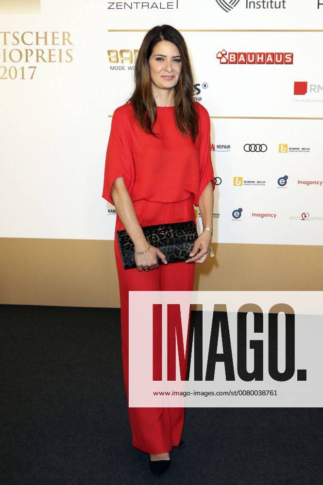 Linda Zervakis bei der Verleihung des Deutschen Radiopreises 2017 in der Elbphilharmonie. Hamburg