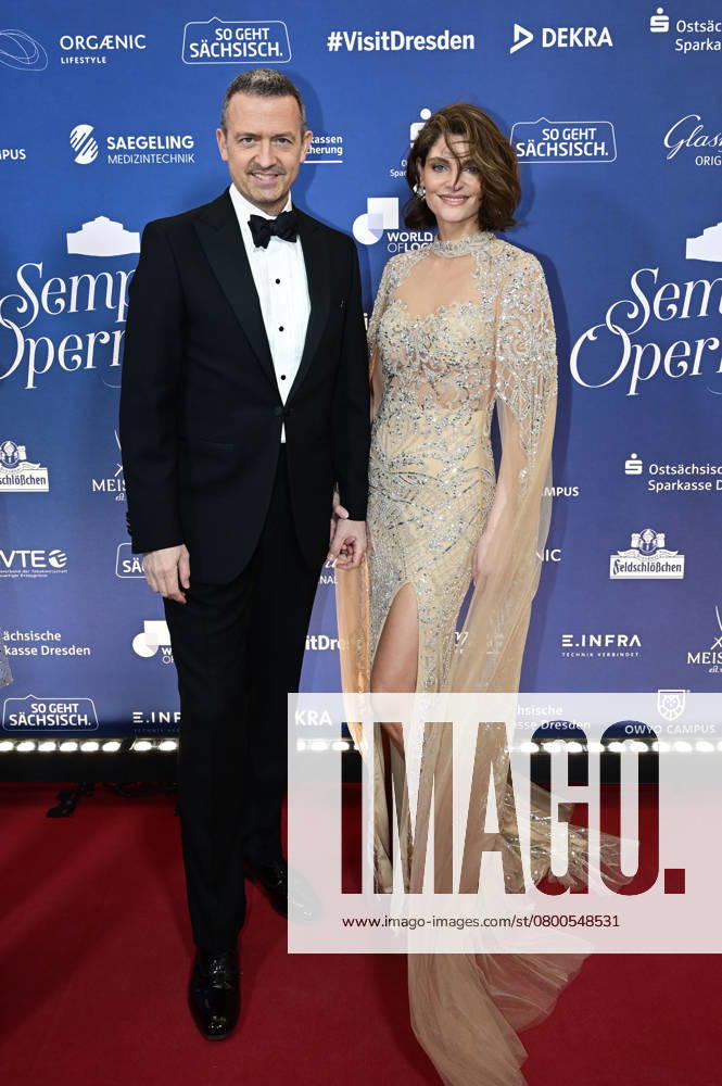 Till Brönner mit Ehefrau Nadia Dassouki beim 17. SemperOpernball 2025 in der Semper Oper. Dresden