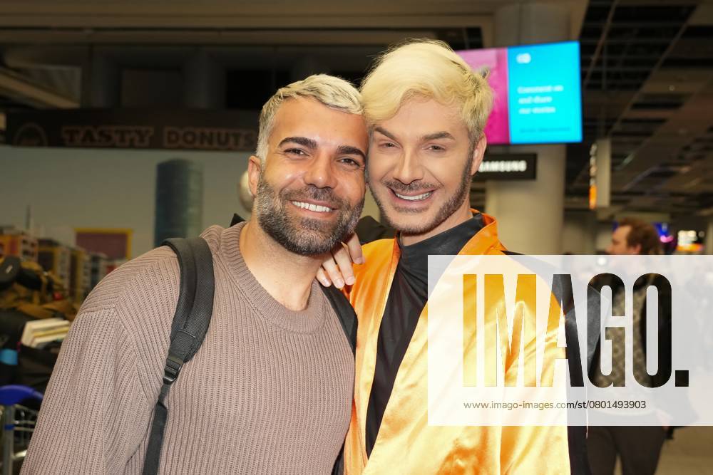 RTL Dschungelcamp - Frankfurt 2025. Sam Dylan, Rafi Rachek bei der Rueckkehr der Dschungelcamp-Kandidaten der RTL Reality-TV-Show Ich bin ein Star - holt mich hier raus aus Australien auf dem Flughafen Frankfurt am Main. Frankfurt Flughafen Hessen