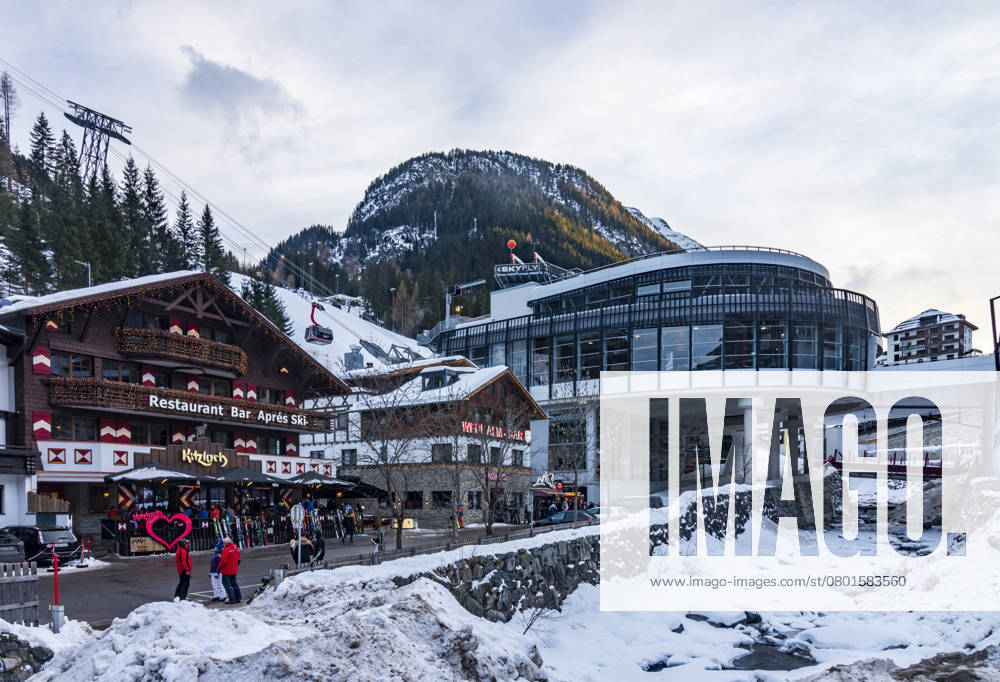 Apres ski bar Kitzloch, stream Fimbabach, cable car Pardatschgratbahn Ischgl Paznaun - Ischgl Tirol, Tyrol Austria
