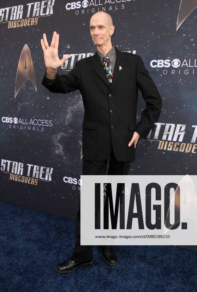 Star Trek : Discovery Premiere in Los Angeles September 19, 2017 - Los Angeles, CA, U.S. - 19 September 2017 - Hollywood, California - Doug Jones. ‘Star Trek: Discoveryâ€⠢ Premiere held at the ArcLight Cinerama Done in Hollywood. Photo Credit: AdMedia Los Angeles U.S. - ZUMAa123 20170919_zaa_a123_089