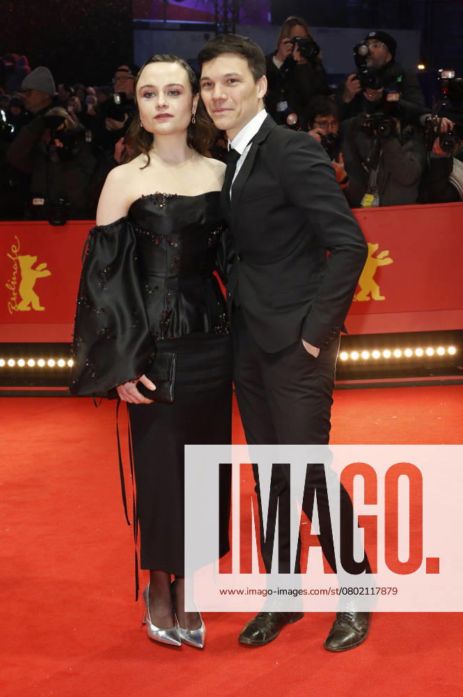 Lena Urzendowsky und Sebastian Urzendowsky bei der Das Licht Premiere bei den 75. Internationalen Filmfestspielen Berlin im Berlinale-Palast, Berlin