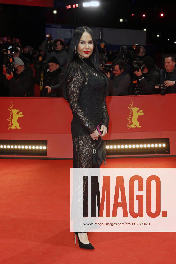 Rafaella Nussbaum bei der Premiere des Kinofilms Mickey 17 auf der Berlinale 2025 75. Internationale Filmfestspiele Berlin im Berlinale Palast. Berlin