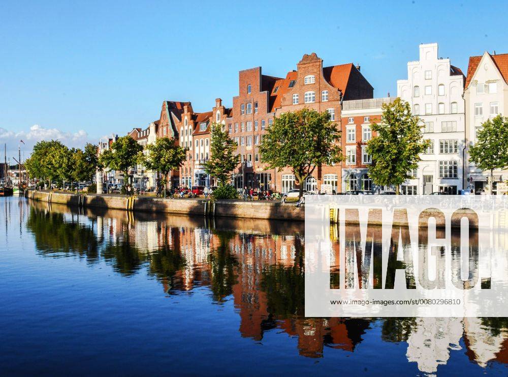 Stadtansicht Lübeck Ð Giebelhäuser und Backstein-Fassaden an der Undertrave in der Lübecker Altstadt. Seit 1987 ist die Lübecker Altstadt UNESCO Weltkulturerbe. Foto:Winfried Rothermel