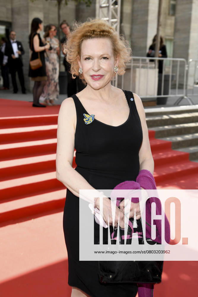 Sunnyi Melles bei der Verleihung des Deutschen Filmpreises am 24. Juni 2022 im Palais am Funkturm in den Messe-Hallen in Berlin.