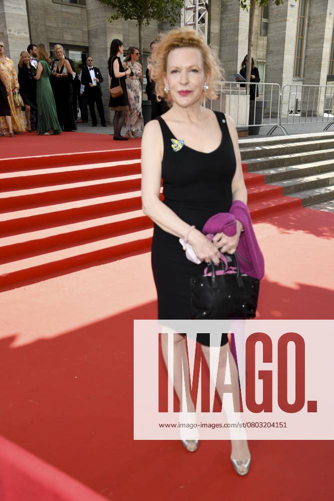 Sunnyi Melles bei der Verleihung des Deutschen Filmpreises am 24. Juni 2022 im Palais am Funkturm in den Messe-Hallen in Berlin.
