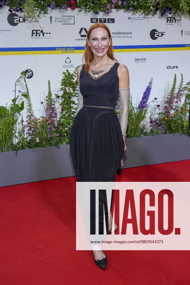 Andrea Sawatzki bei der Verleihung des Deutschen Filmpreises am 12.05.2023 im Theater am Potsdamer Platz in Berlin. Berlin Deutschland