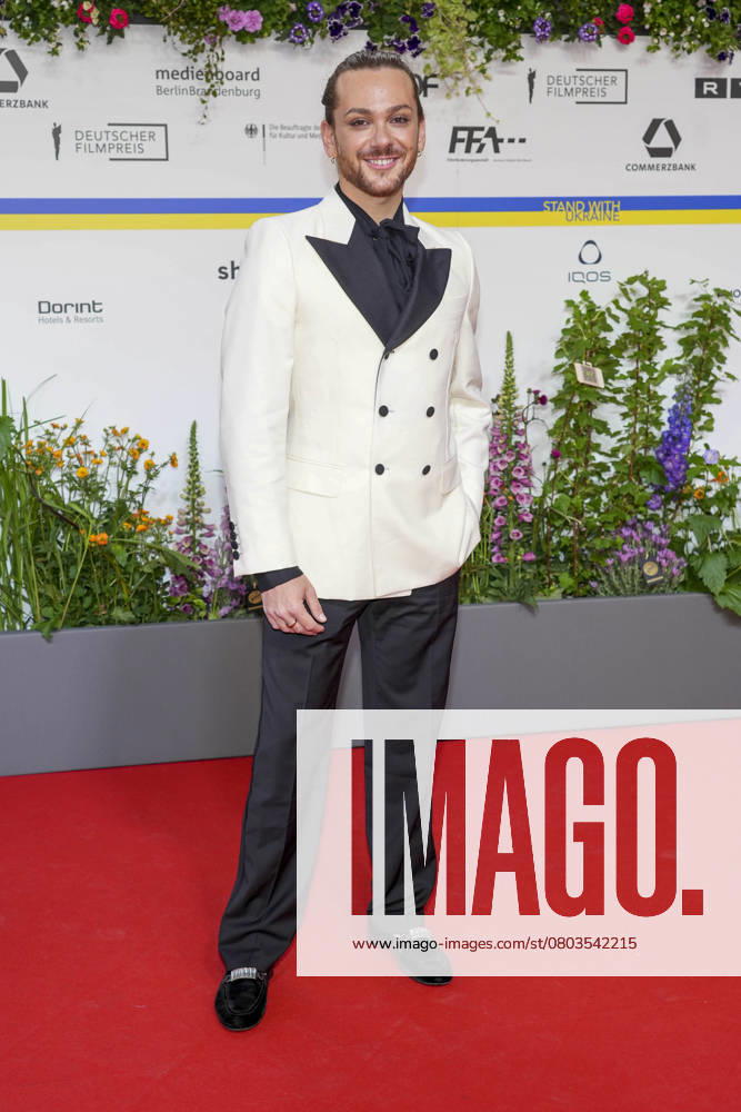 Riccardo Simonetti bei der Verleihung des Deutschen Filmpreises am 12.05.2023 im Theater am Potsdamer Platz in Berlin. Berlin Deutschland