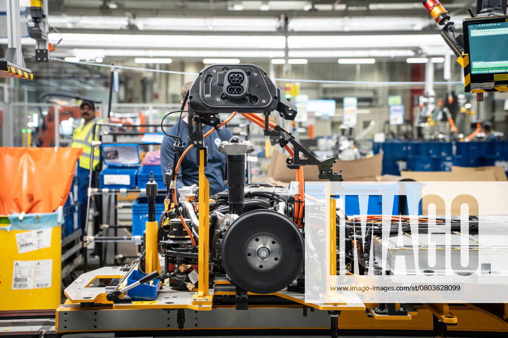 Kombinierte Produktionslinie für die Elektrofahrzeuge ID.4 und ID.7 im Emder Volkswagen-Werk;Kombinierte Produktionslinie für die Elektrofahrzeuge ID.4 und ID.7 im Emder Volkswagen-Werk, Emden Niedersachsen Deutschland VW-Werk