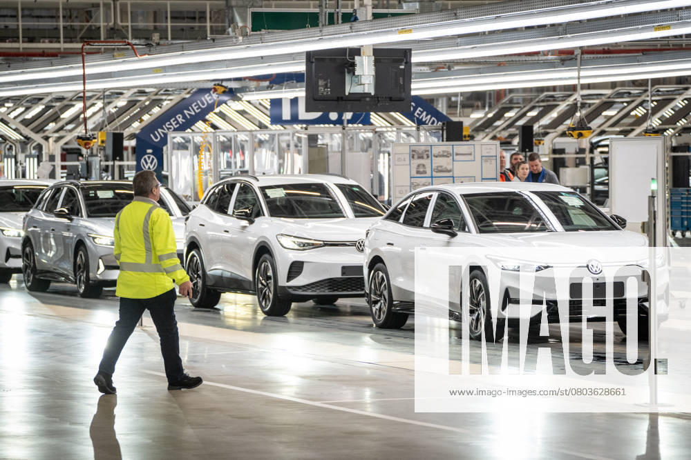 Kombinierte Produktionslinie für die Elektrofahrzeuge ID.4 und ID.7 im Emder Volkswagen-Werk;Kombinierte Produktionslinie für die Elektrofahrzeuge ID.4 und ID.7 im Emder Volkswagen-Werk, Emden Niedersachsen Deutschland VW-Werk