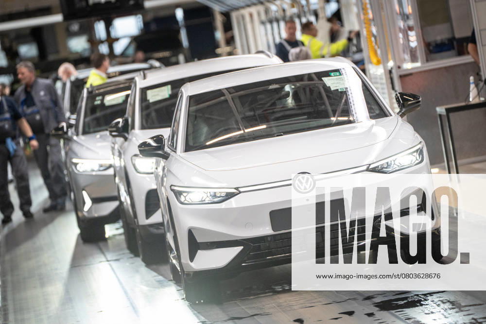Kombinierte Produktionslinie für die Elektrofahrzeuge ID.4 und ID.7 im Emder Volkswagen-Werk;Kombinierte Produktionslinie für die Elektrofahrzeuge ID.4 und ID.7 im Emder Volkswagen-Werk, Emden Niedersachsen Deutschland VW-Werk