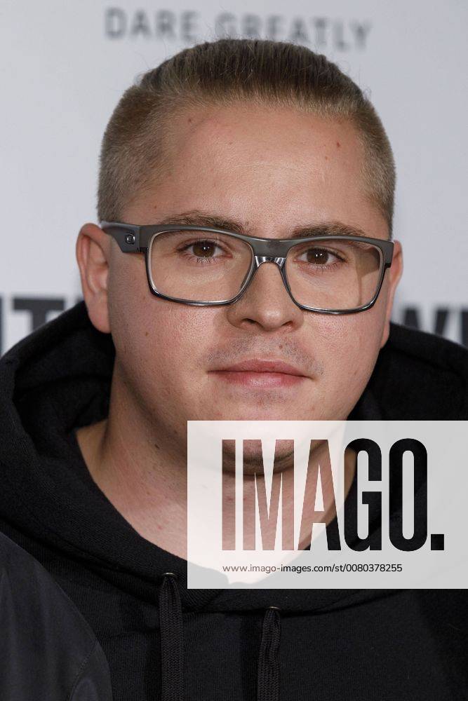 Gustav Schäfer von Tokio Hotel beim Screening von Tokio Hotel - Hinter die Welt auf dem 27. Film Festival Cologne im Filmplalast. Köln