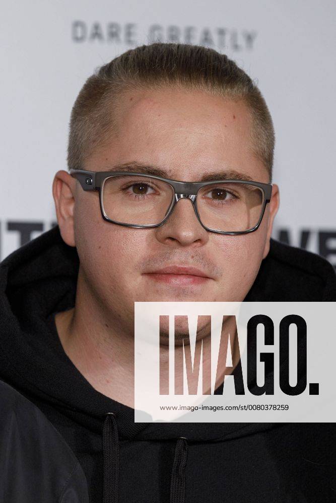 Gustav Schäfer von Tokio Hotel beim Screening von Tokio Hotel - Hinter die Welt auf dem 27. Film Festival Cologne im Filmplalast. Köln