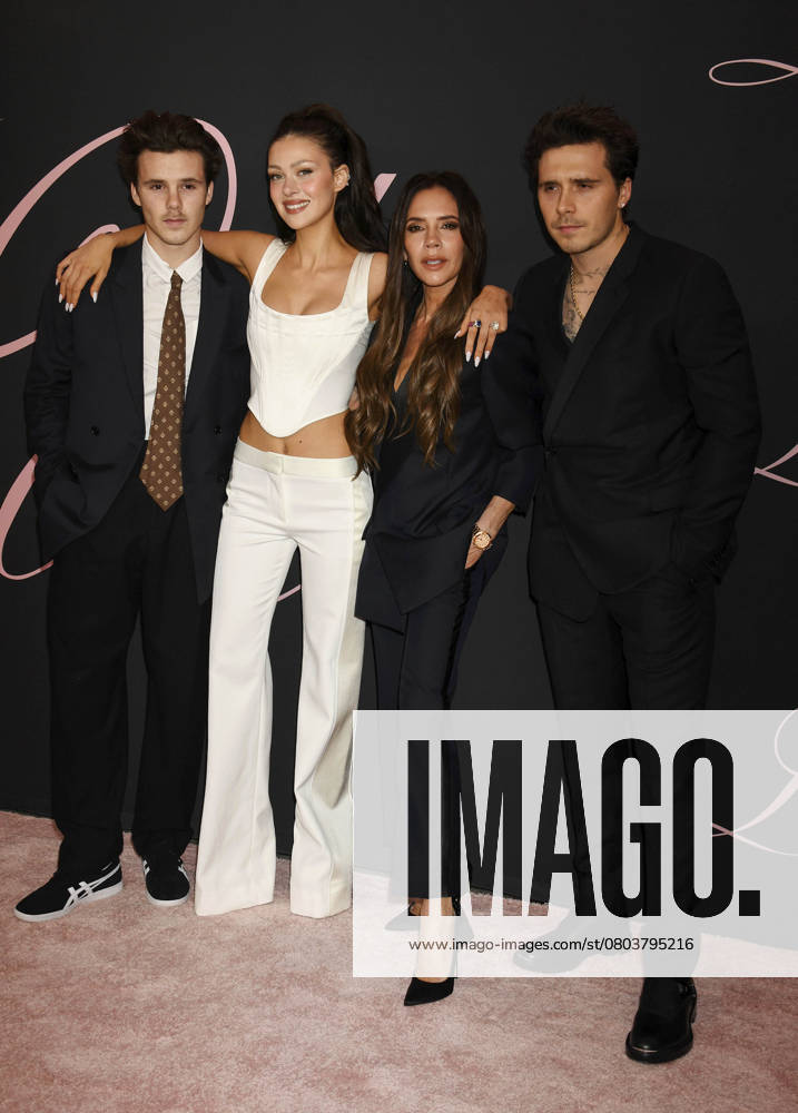 Cruz Beckham, Nicola Peltz Beckham, Victoria Beckham and Brooklyn Peltz Beckham arrives at the Premiere Of Lola at Regency Bruin Theatre on February 03, 2024 in Los Angeles, California CA Amerika
