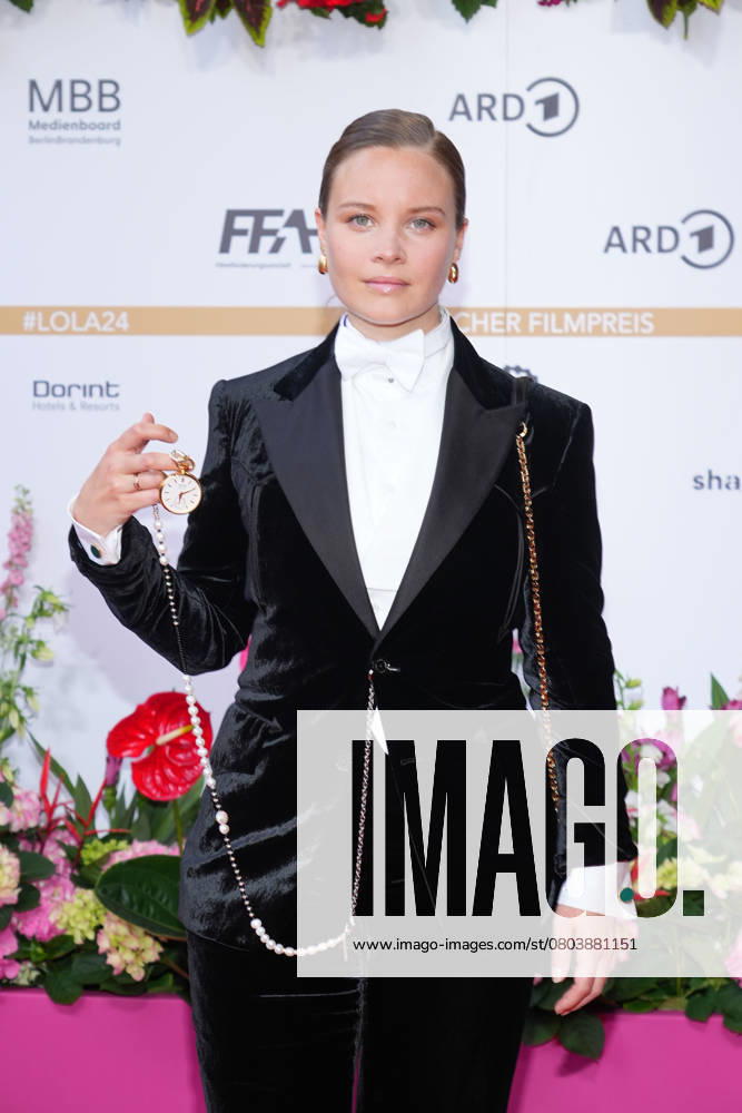 Sonja Gerhardt bei der Verleihung des Deutschen Filmpreises am 03.05.2024 im Theater am Potsdamer Platz in Berlin. Berlin Deutschland