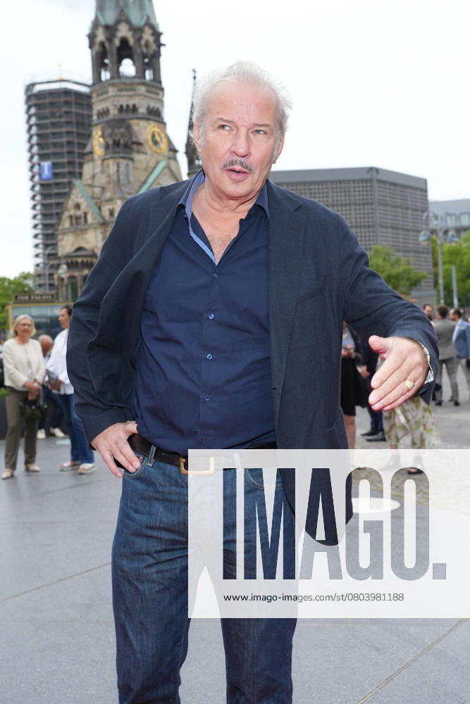 Leander Haussmann bei der Verleihung vom Ernst-Lubitsch-Preis am 25 August 2024 im Zoo Palast in Berlin. Berlin Deutschland