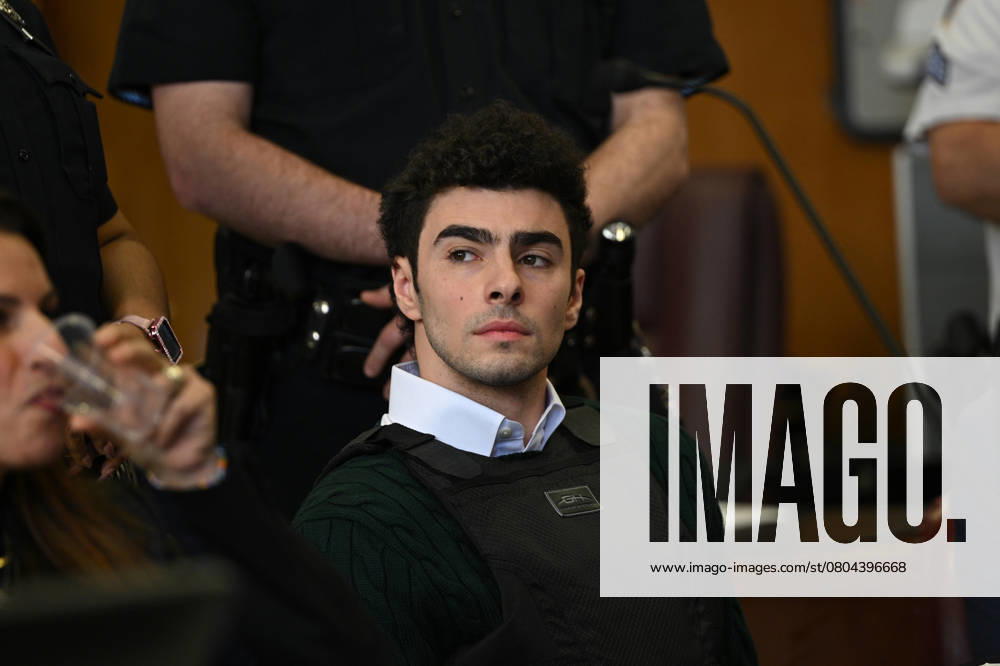 Luigi Mangione appears at State Supreme Court for a hearing on murder charges for killing UnitedHealthcare CEO Brian Thompson in New York City on Friday, February 21, 2025. Thompson was shot and killed in midtown Manhattan in a targeted attack as he was about to attend the company s annual investor conference. Pool photo by Curtis Means NYX20250221123 CurtisxMeans