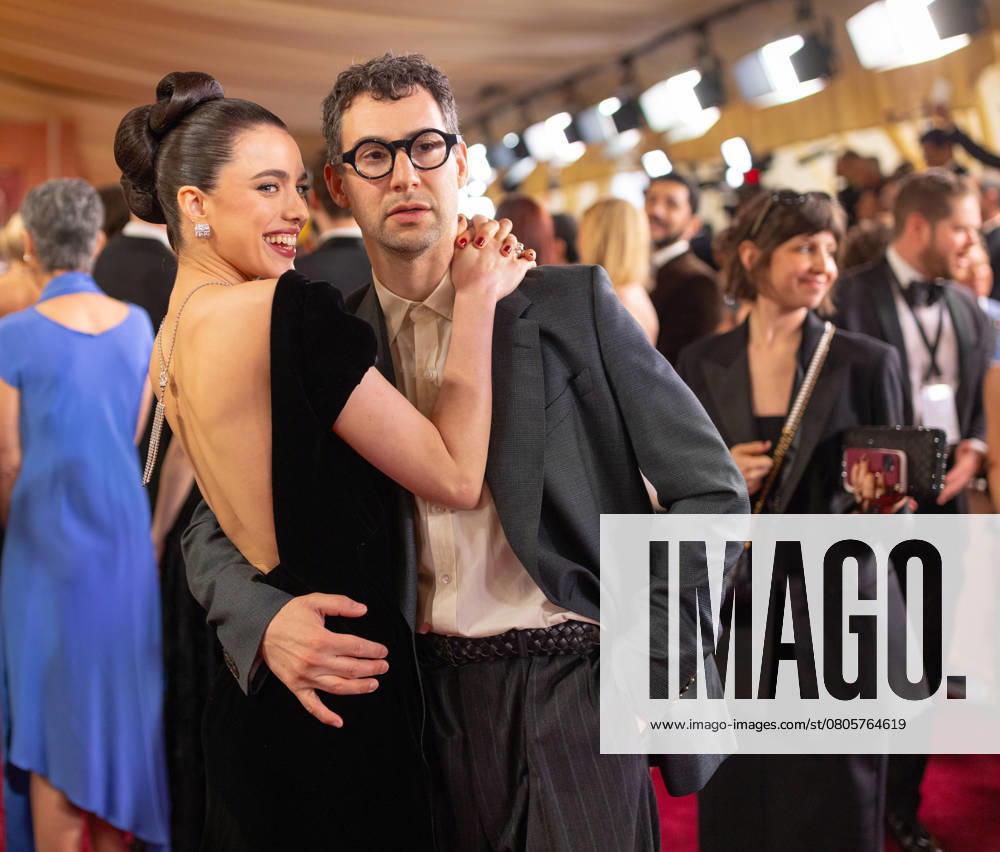 97th Oscars, Academy Awards Margaret Qualley and Jack Antonoff arrive on the red carpet of the 97th Oscars® at the Dolby® Theatre at Ovation Hollywood on Sunday, March 2, 2025., Credit:Avalon.red Avalon