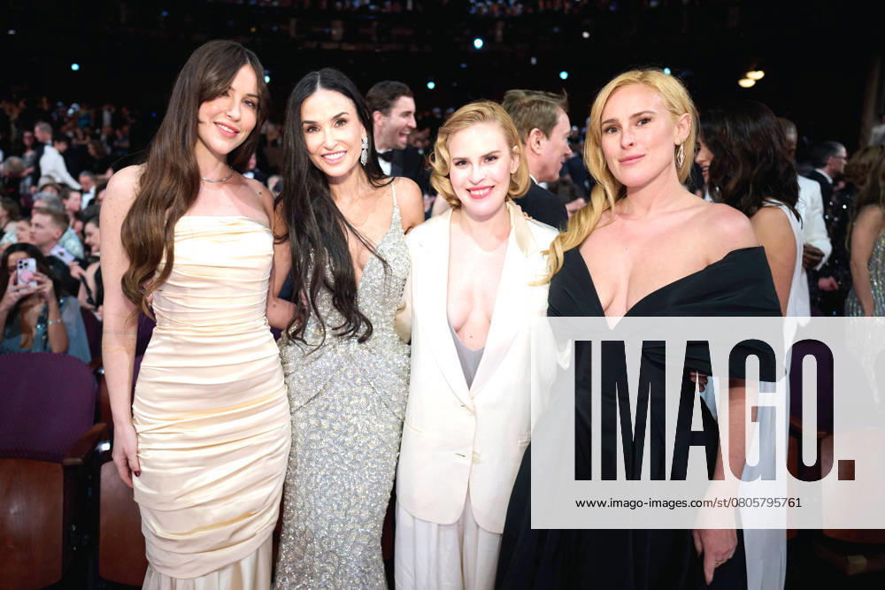 Scout LaRue Willis, Demi Moore, Tallulah Willis and Rumer Willis the live ABC Telecast of the 97th Oscars® at Dolby® Theatre at Ovation Hollywood on Sunday, March 2, 2025. Los Angeles CA USA 34776015PLX