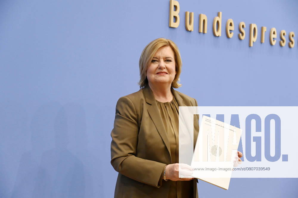 Eva Högl bei der Bundespressekonferenz Vorstellung des Jahresberichtes 2024 im Haus der Bundespressekonferenz. Berlin