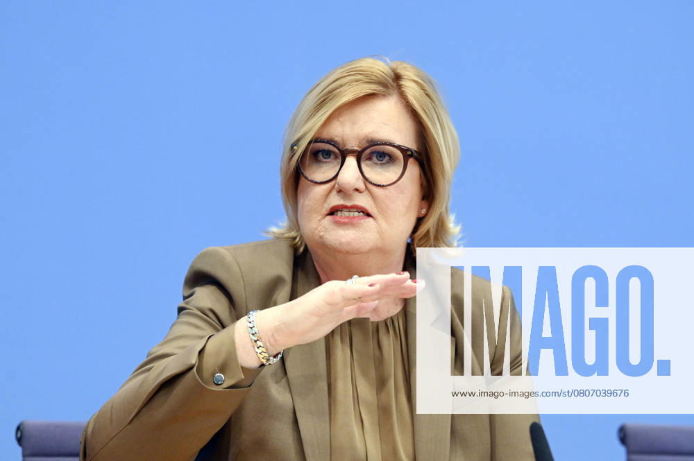 Eva Högl bei der Bundespressekonferenz Vorstellung des Jahresberichtes 2024 im Haus der Bundespressekonferenz. Berlin