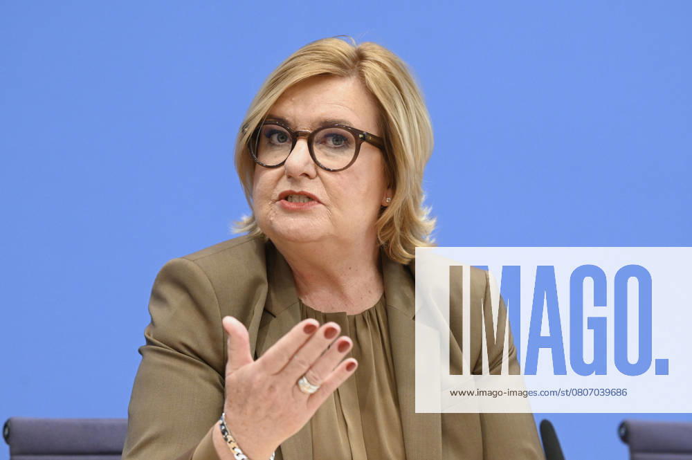 Eva Högl bei der Bundespressekonferenz Vorstellung des Jahresberichtes 2024 im Haus der Bundespressekonferenz. Berlin