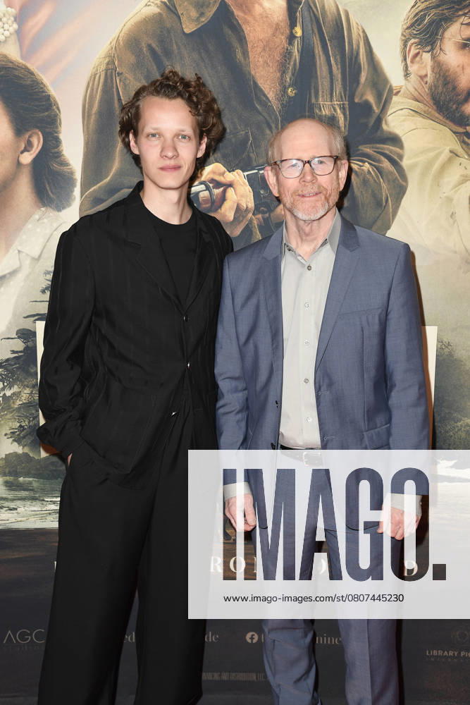 Felix Kammerer und Ron Howard bei der EDEN Film Premiere am 20.03.2025 in Berlin Eden Filmpremiere in Berlin