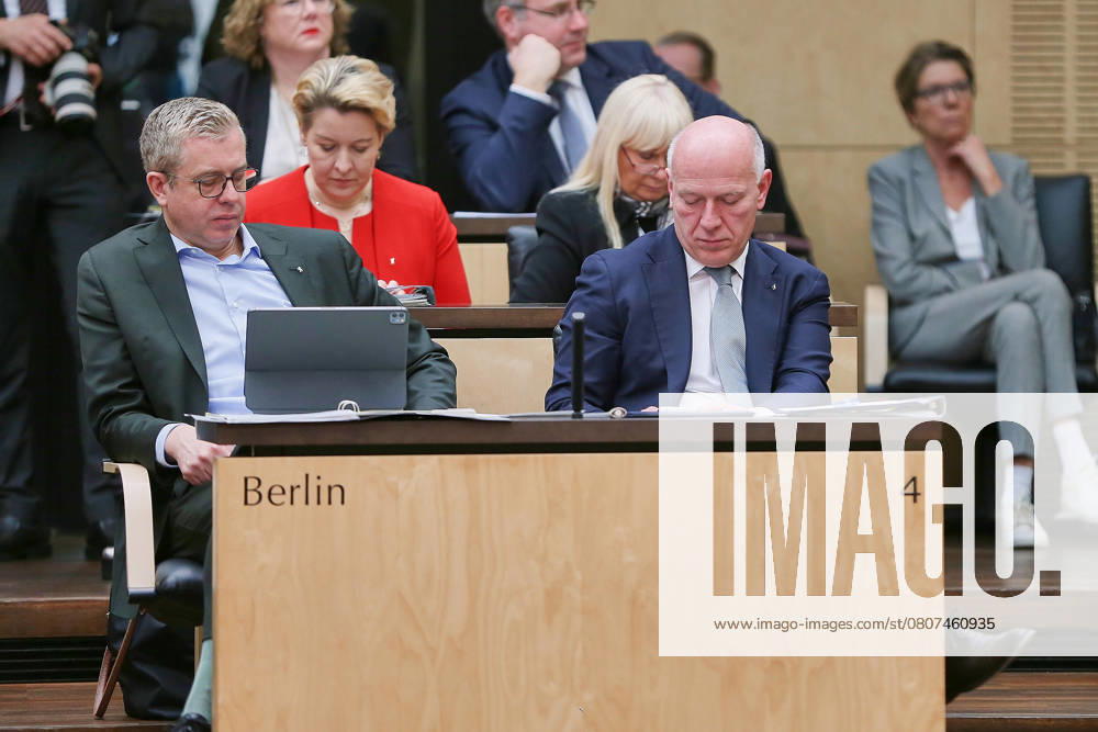 Berlin, Deutschland, 21.03.2025: Bundesrat: 1052. Sitzung des Bundesrates: Stefan Evers, CDU, Kai Wegner, CDU. Auf der Tagesordnung ist die Grundgesetzänderung zur Aufweichung der Schuldenbremse und für ein Sondervermögen