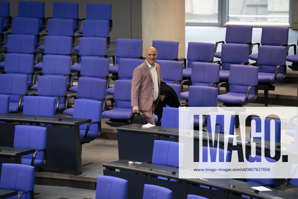 Konstituierende Sitzung, 21. Bundestag Konstituierende Sitzung, 21. Bundestag, Berlin, Plenarsaal, Sven Lehmann, Bündnis 90 Die Grünen Berlin Berlin GER