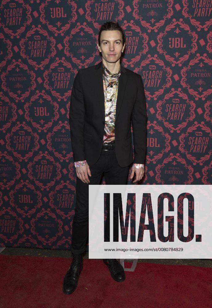 Search Party Staffelpremiere in New York USA: TBS premiere season 2 Search Ian Mellencamp attends season 2 premiere of Search Party at Public New York New York United States Public LevxRadin