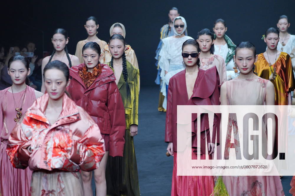 Models walk the runway at the WELAND Collection show by designer Mao Mengyi on day 8 of China Fashion Week A W2025 at 798·751 PARK on March 27, 2025 in Beijing, China.