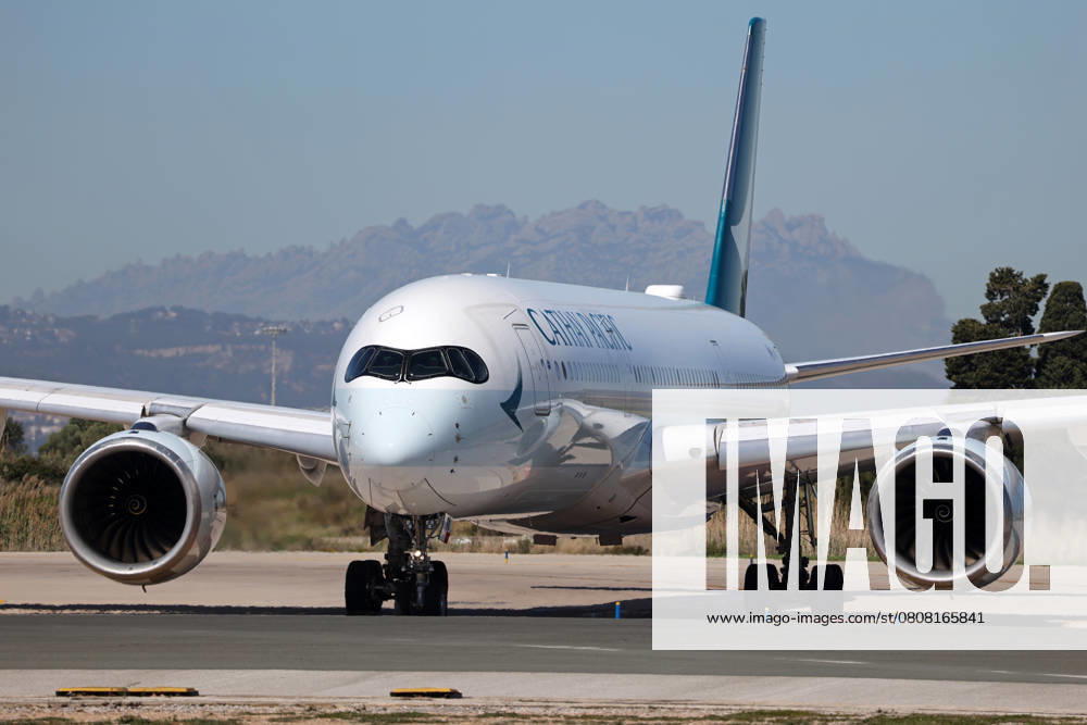 Cathay Pacific restored Its Barcelona-Hong Kong route The company Cathay Pacific restores its route between Barcelona and Hong Kong with the arrival at El Prat airport of an Airbus A350-941, in Barcelona, Spain, on March 31, 2025. Barcelona Barcelona Spain