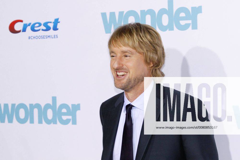Owen Wilson at the Premiere of Lionsgate s Wonder held at the Regency Village Theatre in Westwood, CA
