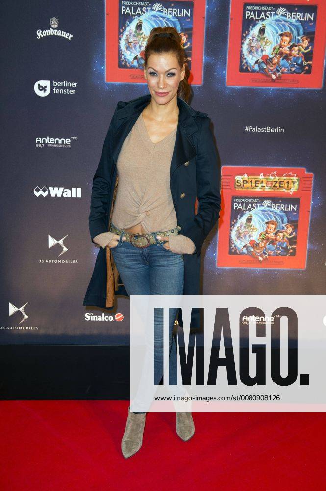 Yasmina Filali bei der Premiere der Kindershow Spiel mit der Zeit im Friedrichstadt-Palast. Berlin