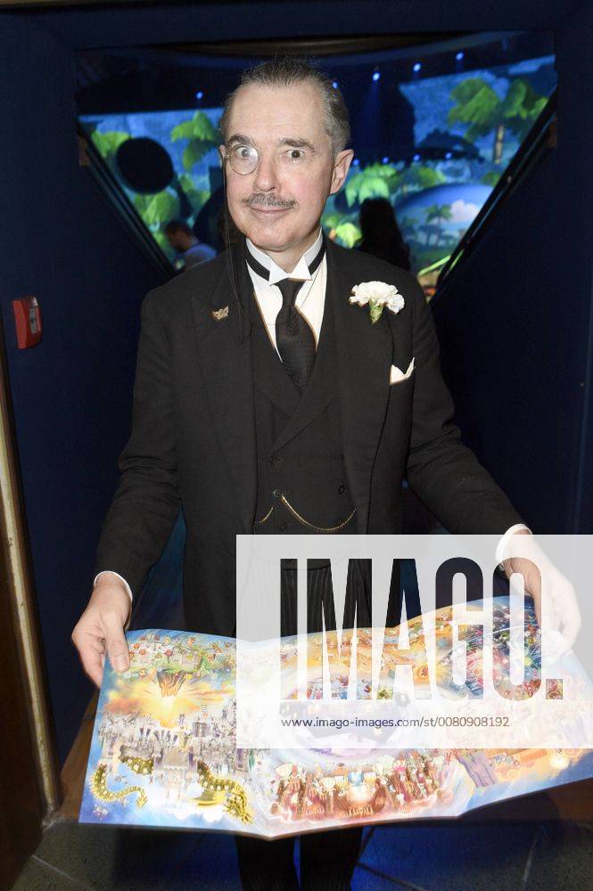 Henry de Winter bei der Premiere der Kindershow Spiel mit der Zeit im Friedrichstadt-Palast. Berlin